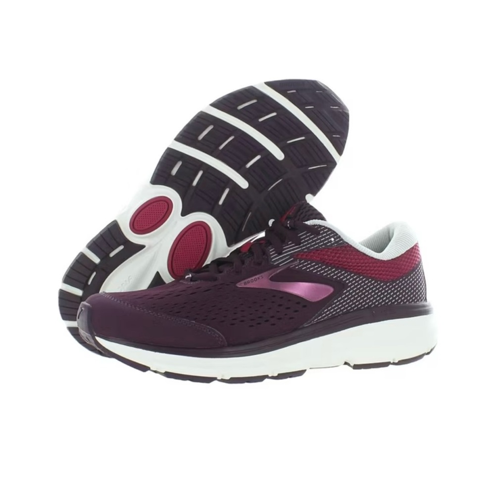 Brooks tennis shoes